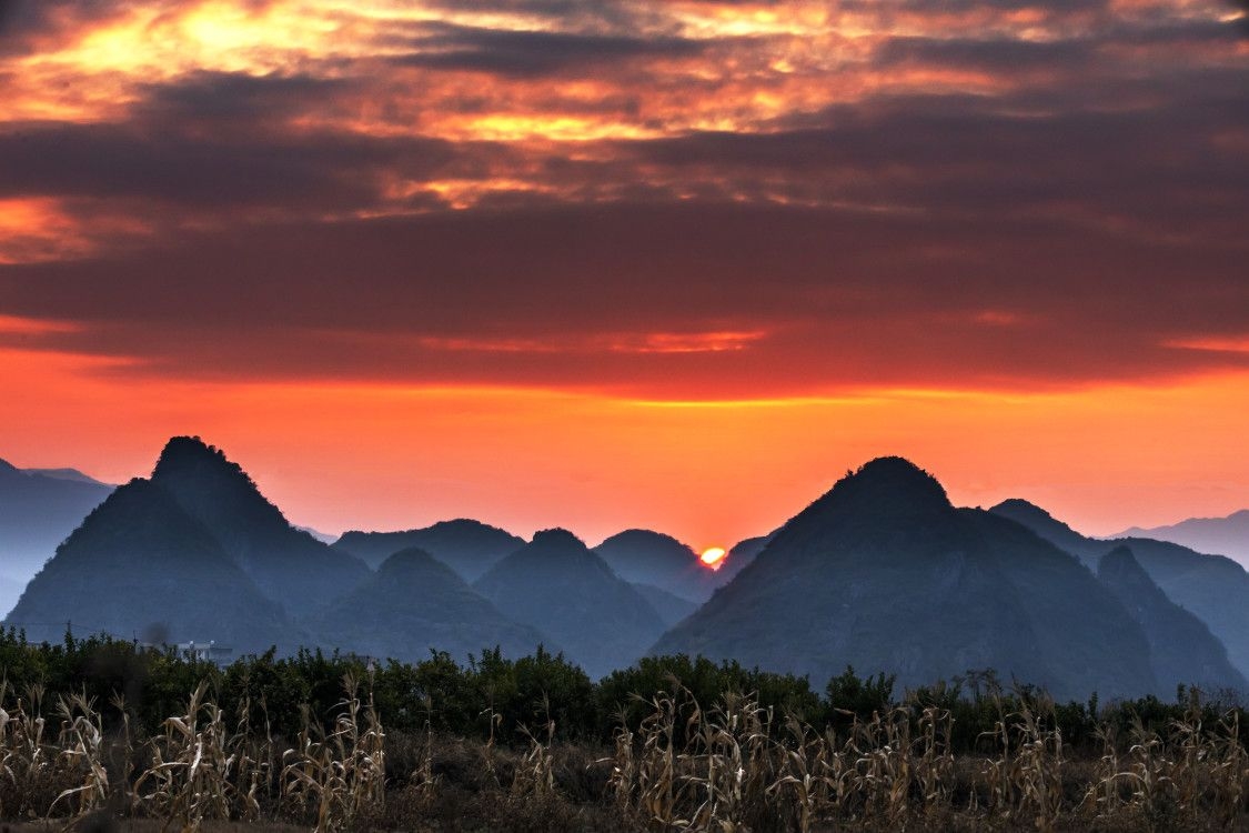 日落山间-新湖南