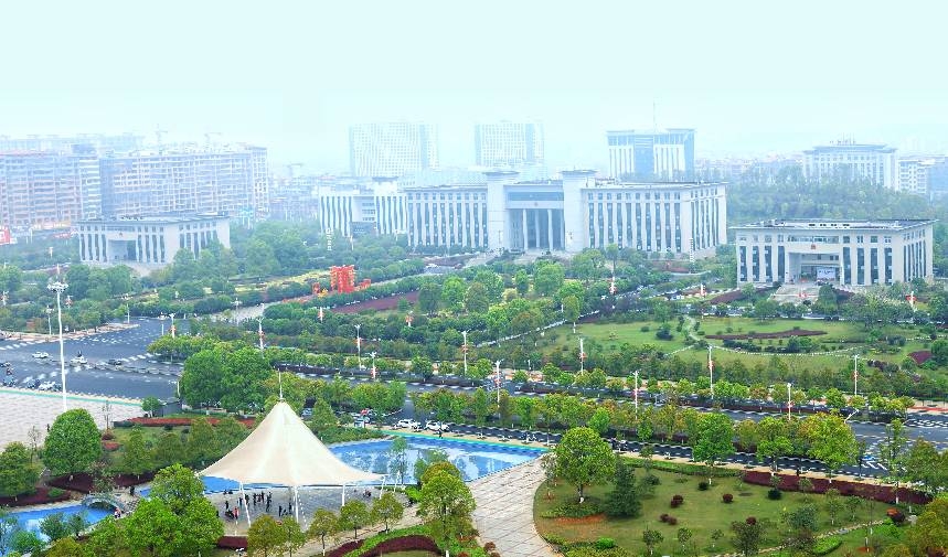 祁阳陶铸广场春色