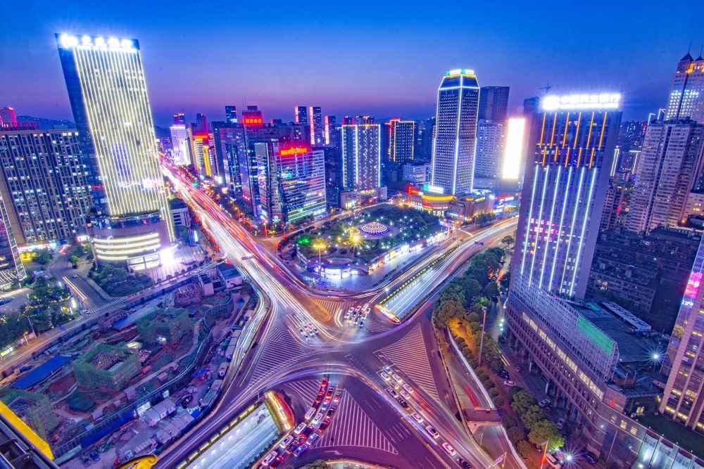 流光溢彩的芙蓉广场