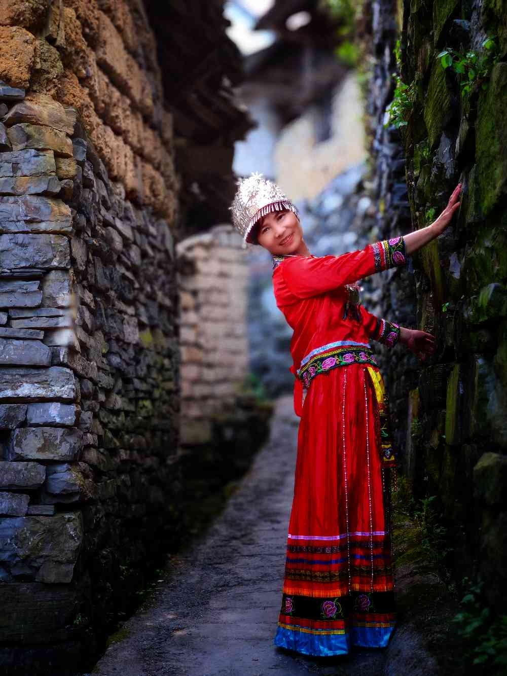 苗家黛帕 - 美女 - 新湖南